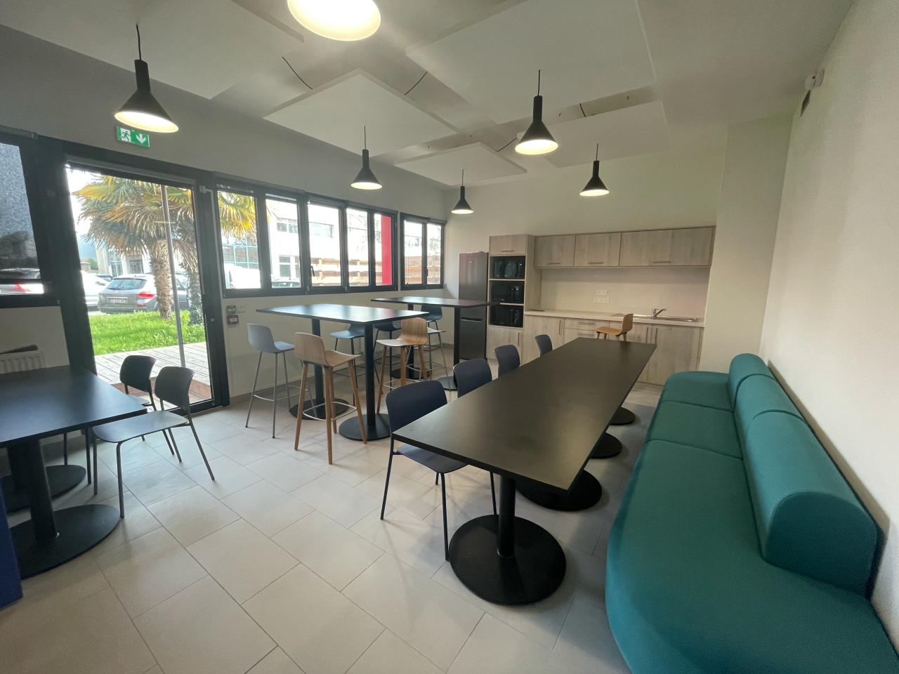 Bureau Cesson-Sévigné 678m² Location bureau Cesson-Sévigné Ille-et-Vilaine OLBUR2530565 3